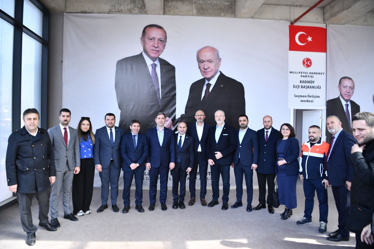 AK Parti Genel Başkan Yardımcısı, İstanbul Milletvekili Zafer Sırakaya, İstanbul Milletvekilleri Hulki Cevizoğlu ve Nurettin Alan, Kadıköy Belediye Başkan Adayımız Veli Arslan, AK Parti İlçe Başkanı Fatih Kaya, MHP Kadıköy Seçmen İletişim Merkezimizi ziyaret ettiler.