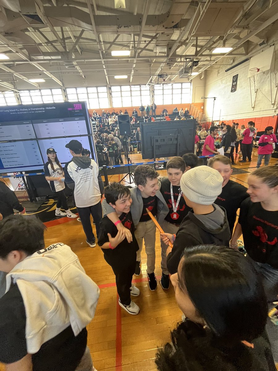 Mineola Fab Lab tweet media