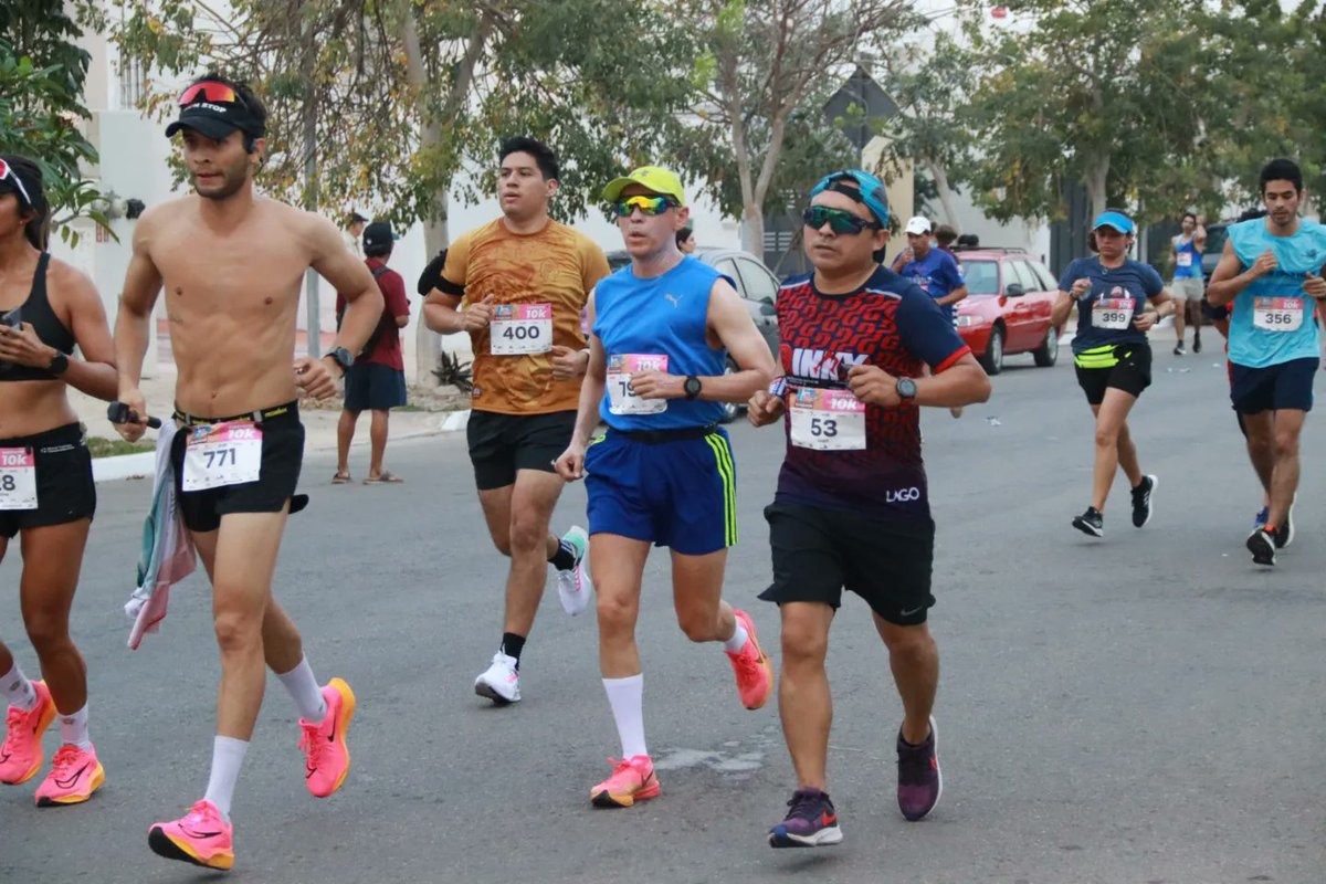 IDEY_oficial's tweet photo. La 12° Carrera #SADASI fue un éxito en el Fraccionamiento Las Américas este fin de semana, evento atlético que reunió a una gran cantidad de personas quienes recorrieron las distancias de 10k y 5k, en modalidad de carrera y caminata. (1/2) https://t.co/vc8QQu5Jbb