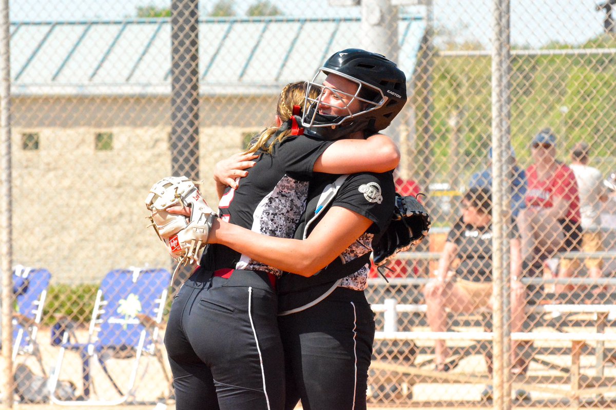 Travis M. Smith tweet media