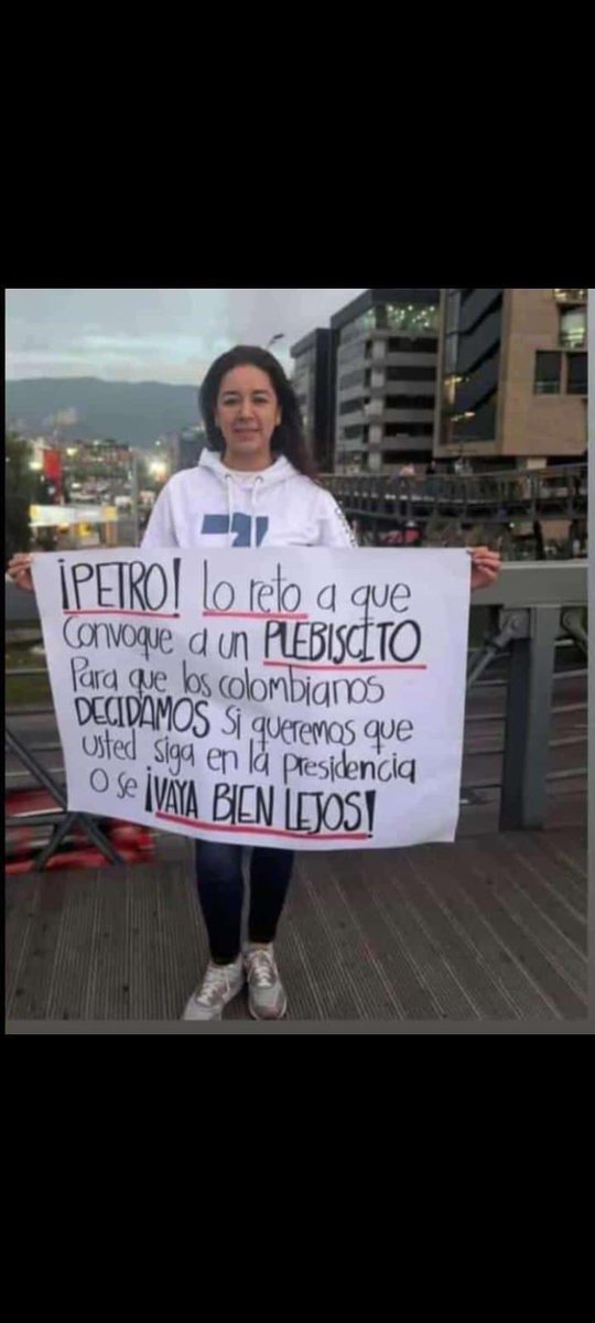 waldoalarconho1's tweet photo. Si el guerrillero Gustavo Petro está tan seguro que lo vuelven a elegir, por qué no acepta el reto de @dianadiago de convocar un plebiscito con una sola pregunta: quiere usted que Petro siga en el poder, si o no?.

#PetroPerdioLaCalle https://t.co/RdPcgE8YWi