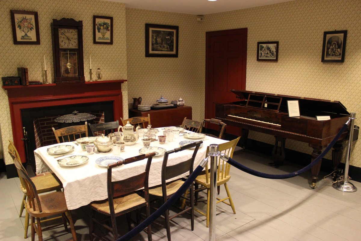 And the winner for #BestSupportingRole goes to... The Boarding House Keeper!

The boarding house keepers provided a “home away from home” to support the women who worked in the factories in their 'starring' roles.

#LowellNPS #LikeLowell #YourParkStory #WomensHistoryMonth