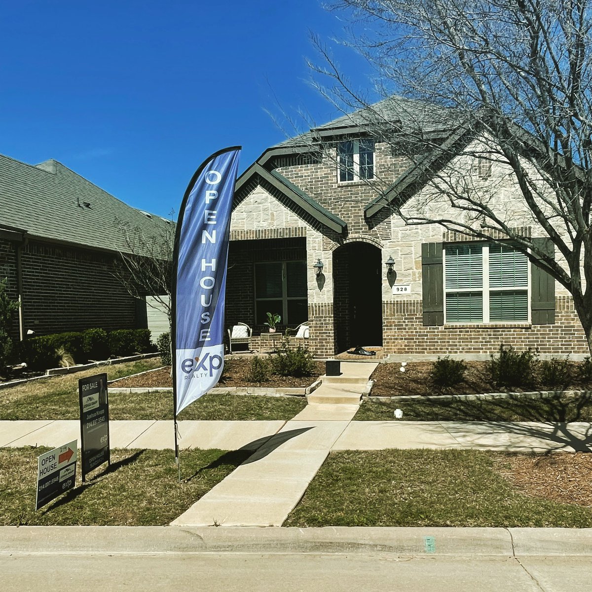 Open House starting NOW until 4pm today at 928 10th in @harvesttexas in Argyle! Come see me! #knappknowshomes #argyle @argyleisd @townofargyletx