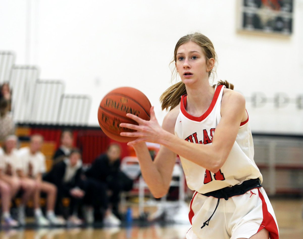 PHS Girls Basketball (@phs_girlsbb) on Twitter photo Happy SWEET 16 to sophomore, <a href="/GwidtLydia/">Lydia Gwidt</a> !! Pulaski GBB hopes you have a great birthday!! 🥳🤗 Happy SWEET 16 to sophomore, <a href="/GwidtLydia/">Lydia Gwidt</a> !! Pulaski GBB hopes you have a great birthday!! 🥳🤗