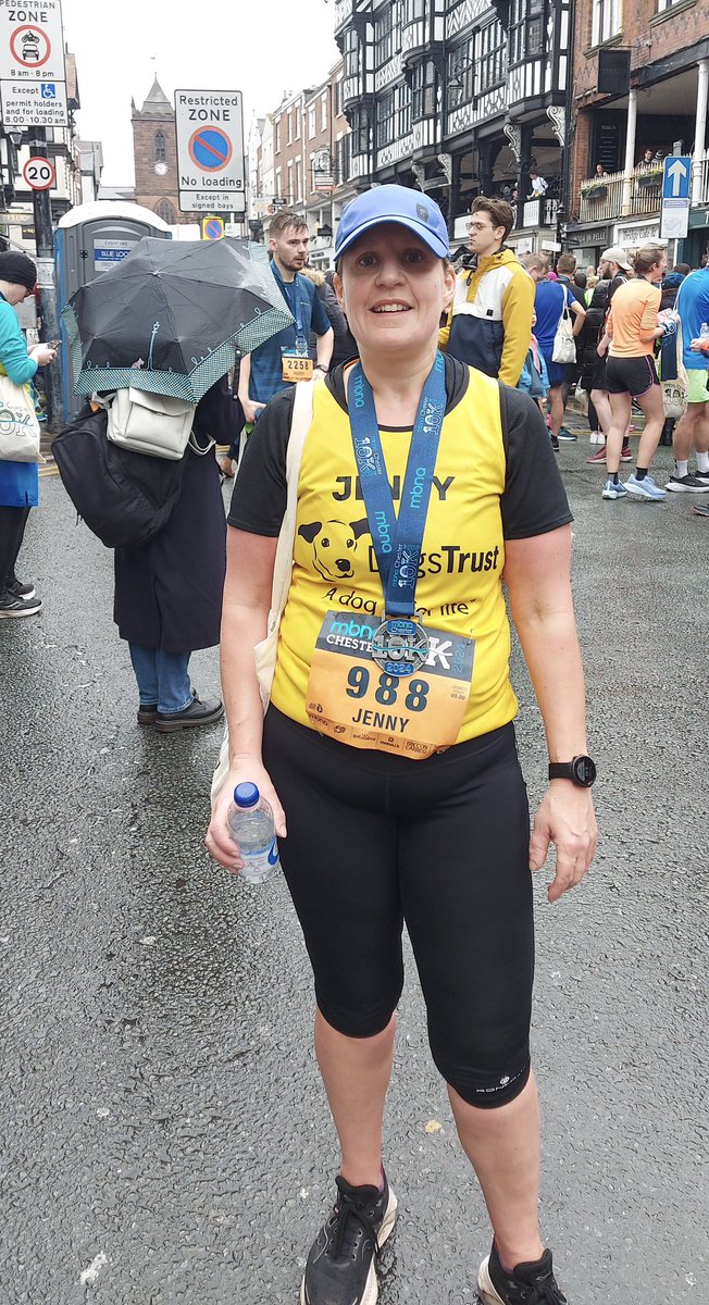 jennyhotchkiss's tweet photo. This week was the first leg of my #chestertriple challenge for @DogsTrust - the 10k. Came away with a PB - 54.44 π₯³π₯³ really chuffed with that - see grimace at the finish line ππββοΈFollowed by Motherβs Day lunch with my lovely Mum. β€οΈ 16.3 runs, YTD 257.8 #NHS1000miles @UKRunChat https://t.co/AeNES3JR8j