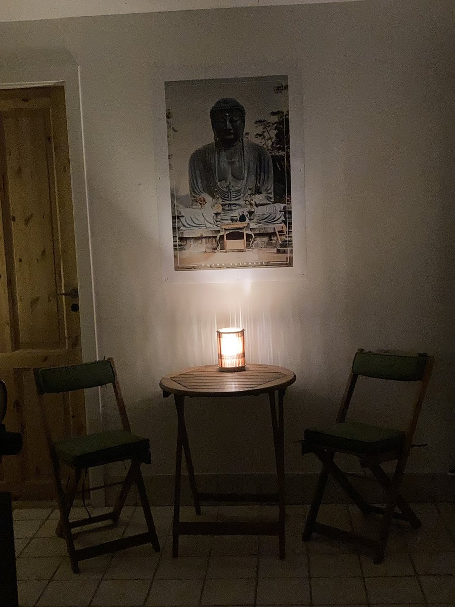 Et roligt øjeblik  🙏
#massage #wellnessmassage