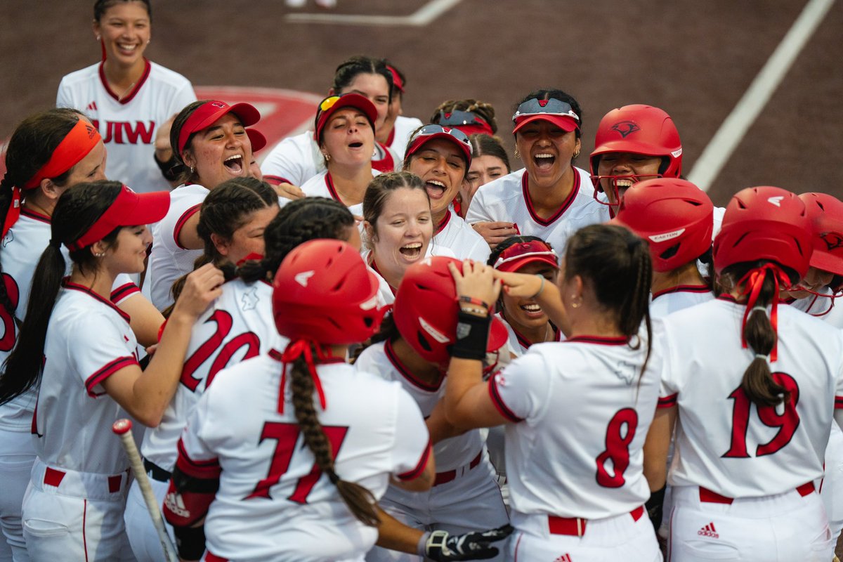 UIWSoftball's tweet image. CARDINALS WIN‼️

For the first time in program history UIW defeats SLU, 6-3