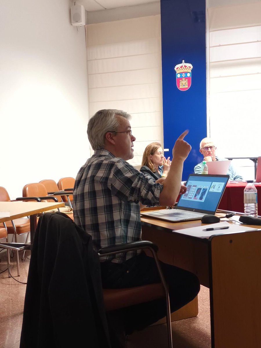 queiruga's tweet photo. En el Proyecto de Investigación que defendí: @ARSTEAMapp: Fostering scientific vocations through Augmented Reality about European cultural heritage (2021-1-ES01-KA220-SCH-000030257) #ErasmusPlus @sepiegob @EHreciuc @kirmaci_hatice @rbogdanToma @UBUEstudiantes #ARSTEAMapp https://t.co/vZeORZJ633