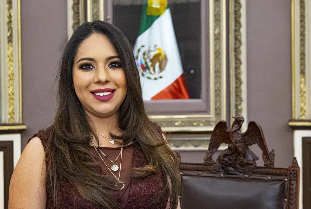 victorcabreramx's tweet image. Es @TonantzinFdz le elegida por @MorenaSi_Puebla para contender por #SanPedroCholula para este #VCM2024 @VCNNoticiasmx