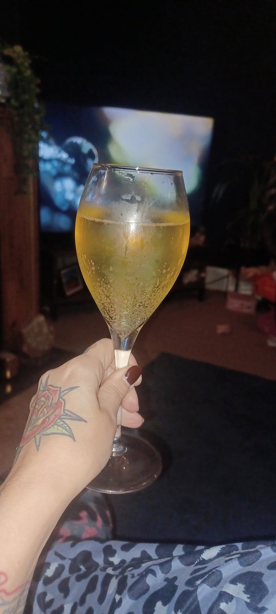 Samara Barnes - Rossendale West & Helmshore (@samarabarnes1) on Twitter photo I've had a lovely, chilled out day.
Enjoying my <a href="/threespirit_/">Three Spirit Drinks</a> Sharp - Blurred Vines none alcoholic wine and a film (90's film, Murder in the First)
One of my fave booze free drinks I've tried so far I've had a lovely, chilled out day.
Enjoying my <a href="/threespirit_/">Three Spirit Drinks</a> Sharp - Blurred Vines none alcoholic wine and a film (90's film, Murder in the First)
One of my fave booze free drinks I've tried so far