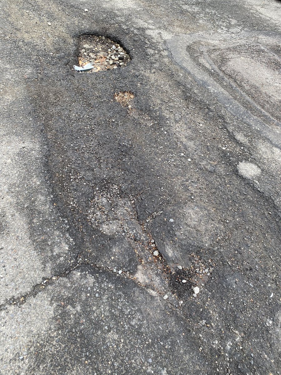 ressydm's tweet photo. @nyc311 attempted to fill out report of a pothole w/photos &amp; it said error not in service? So I post here. East 108 street between Madison &amp; 5th Avenue in East Harlem. https://t.co/Oy9kpb2YF8
