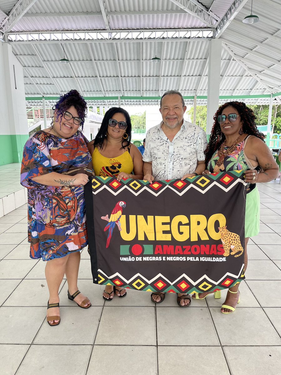 mi_andrews's tweet photo. Celebrando a tradição e a resistência! Hoje tive a honra de participar da feijoada da União de Negras e Negros pela Liberdade (Unegro). Um momento incrível de união, cultura e luta por igualdade. Juntas somos mais fortes! #Unegro #Liberdade #CulturaNegra #feijoada https://t.co/CNADoex5XK