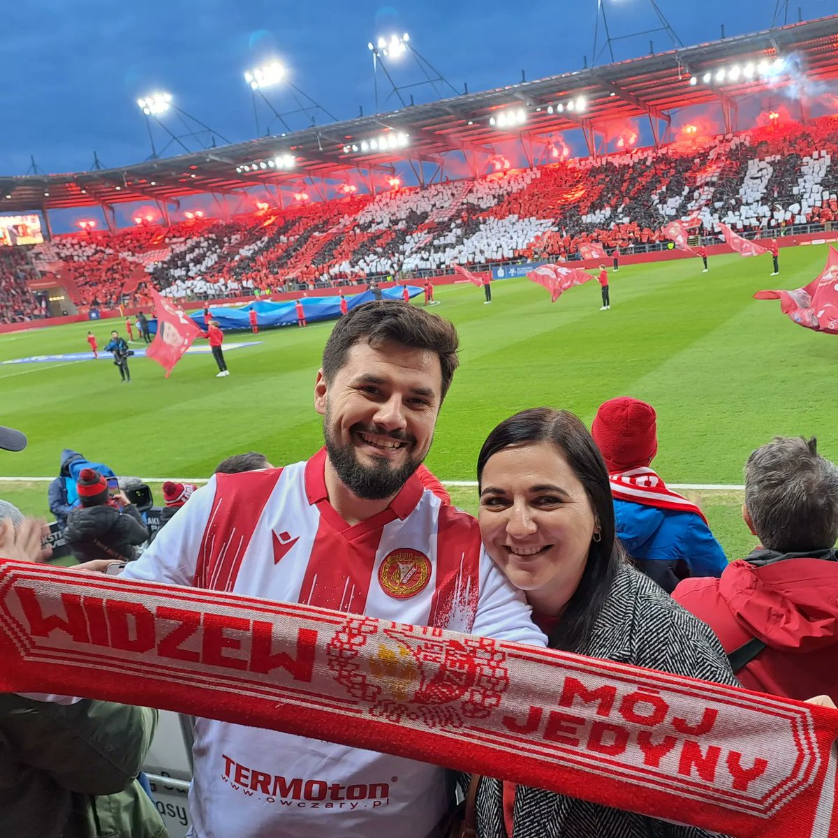 s_grochala's tweet photo. Widzew gra do końca! ZAWSZE! 🇦🇹

Dziękujemy! 

#WIDLEG 
#DumaŁodzi 
#widzewskiszlak https://t.co/0Rf41OKwsO