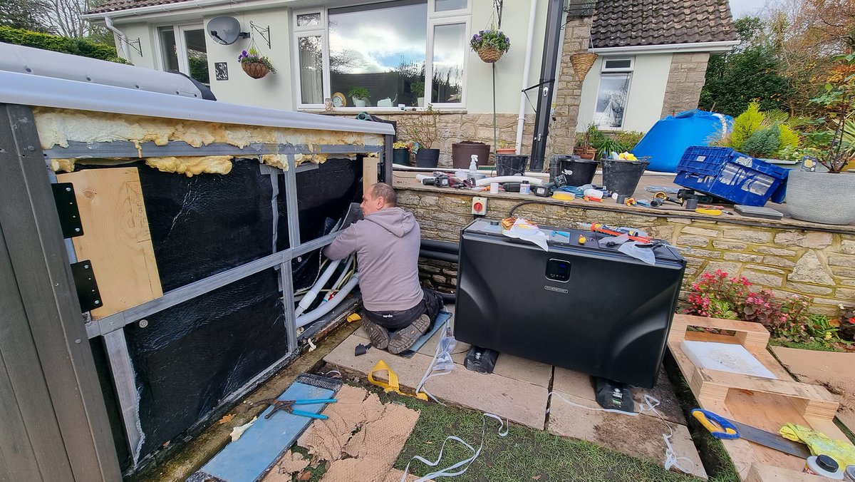 TheSpaDoctor's tweet photo. Our Inverboost Air Source Heat Pumps are now better than ever with a manufacturers 7 year parts warranty.
With ranges from 7.5kw to 135kw in 4 different styles there is a unit exactly suited to your tub or pool.
Contact us for details.
https://t.co/mVb7N8ZoaB https://t.co/BYwS7qL5gR