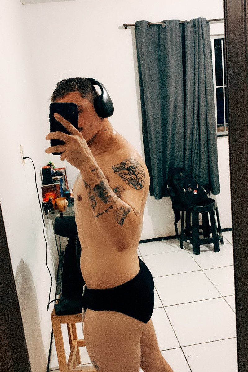 Hj foi um dos poucos dias que eu acordei muito gostoso.