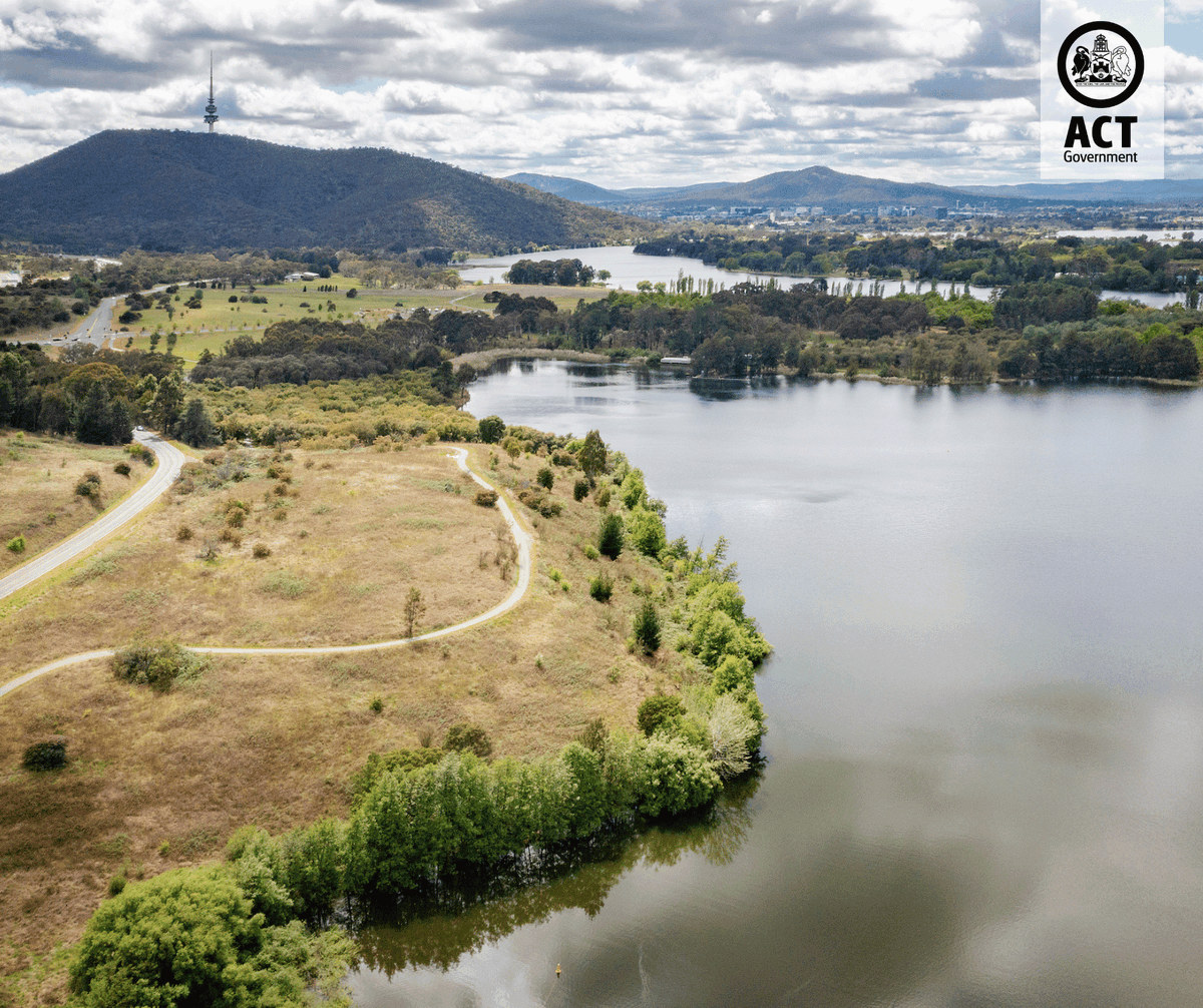 actgovernment's tweet photo. Happy Canberra Day, Canberra! 🥰 

We're incredibly blessed to live in this wonderful city! We hope you get a moment to get out and enjoy the day because there's a lot of reasons to love living in Canberra. https://t.co/1TJlZzShfZ