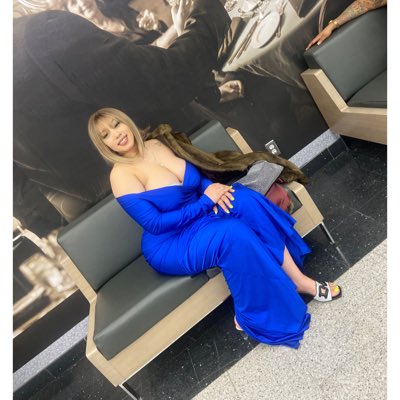 LovelyElayne's tweet photo. #NewProfilePic ❤️ https://t.co/jXgqtvXKlA