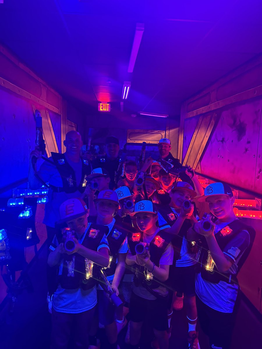 NE_Prime2031's tweet image. The boys are locked in and ready for the season! Little team builder fun!

@PlayEAA @EAA_Baseball