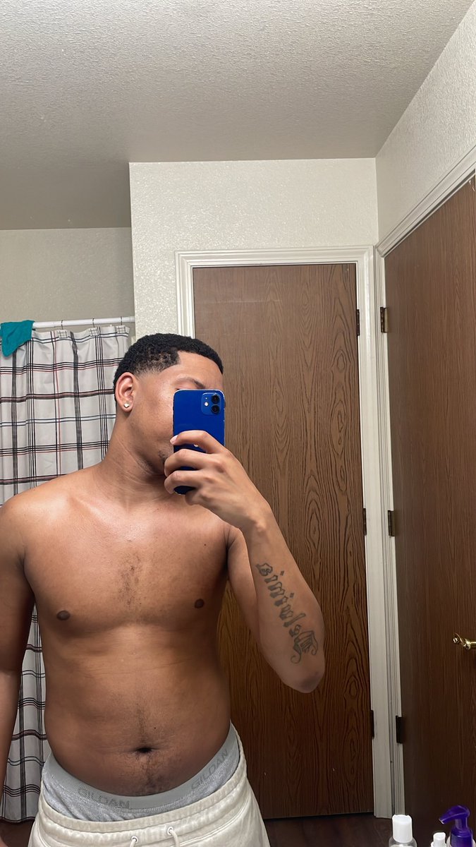 fineass_ree's tweet photo. Lil fine ass nigga 🥶 https://t.co/iaafvjavja