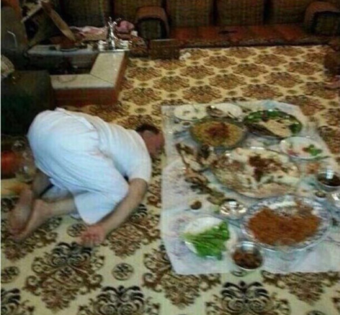 ديب ويب السعودية tweet media
