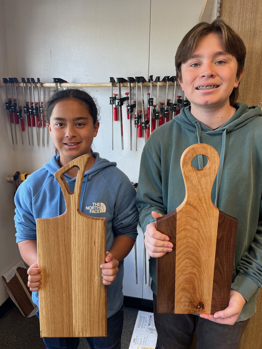 brettjhardy's tweet photo. Latest batch of custom #charcuterieboards. Used templates from #CraftedElements to help with the handles, which turned out great. Also used a silicone mold from Crafted Elements to add epoxy to some of the boards. Several very skilled junior #woodworkers in my #woodshop class! https://t.co/6AKHW0iYgl