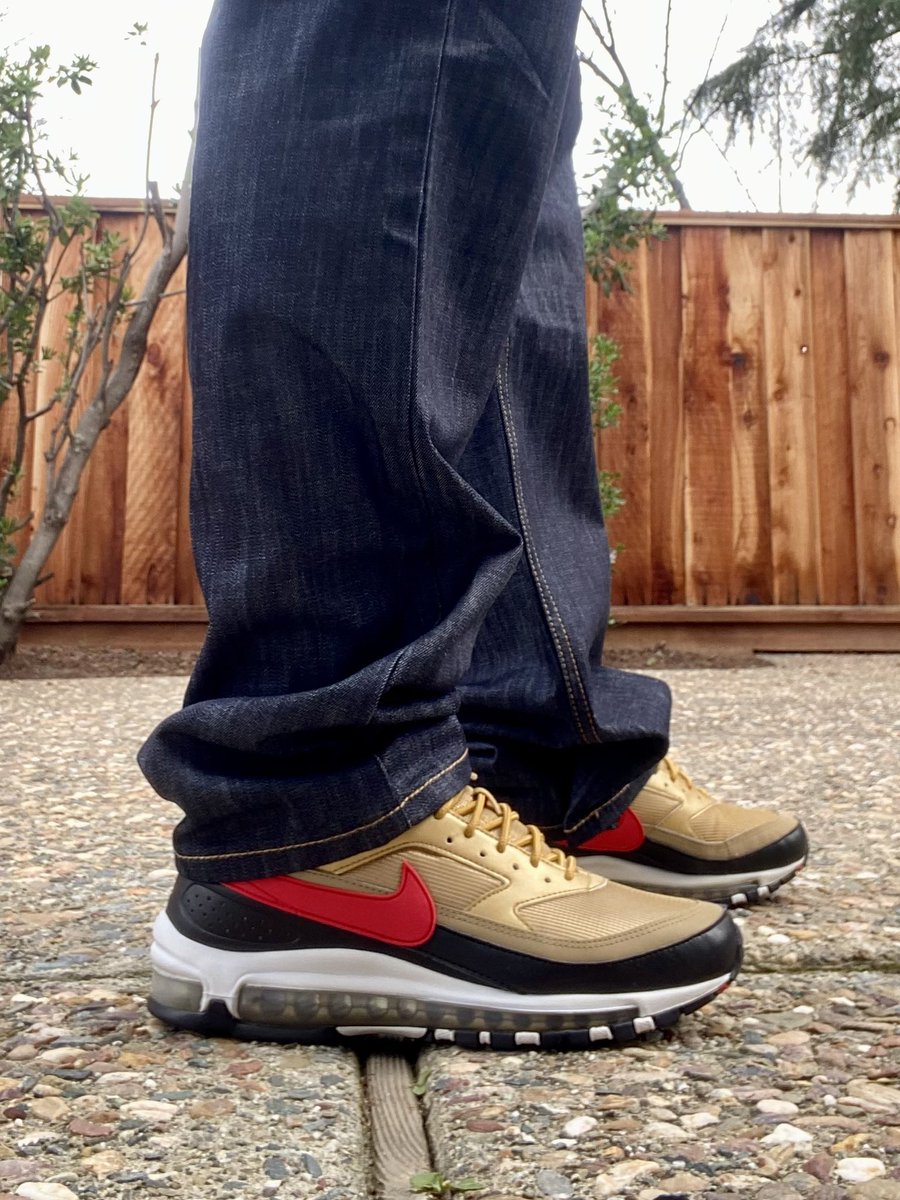 loucabrera77's tweet photo. Day 10 for @hisexcellence79 #marchMAXness24 Air Max 97/BW are definitely a sleeper pair. I hardly ever see on the TL. @nikestore #kotd #wearyourkicks #bayarea #webleedgold #sneakerhead #yourshoesaredope https://t.co/El6QKwb45y