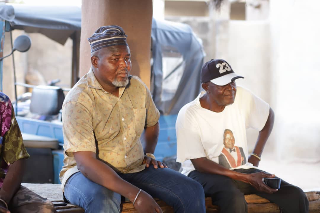 350GROC's tweet photo. We visited the Chief of Pungu as part of the preparation towards the launch of our documentary, The Renewable Energy Charge, at Nawognia and Pungu in Navrongo. https://t.co/00o7pLFPSq