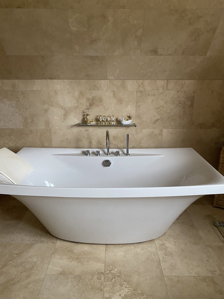 These guys have been given pride of shelf space in my en-suite 🫶. My Mother’s Day gift from my daughter <a href="/JuliePie22/">Julie Pie</a> and my granddaughter Holly. They fit in just perfect 💫🌟#mothersday2024 #Familylove #chuffed