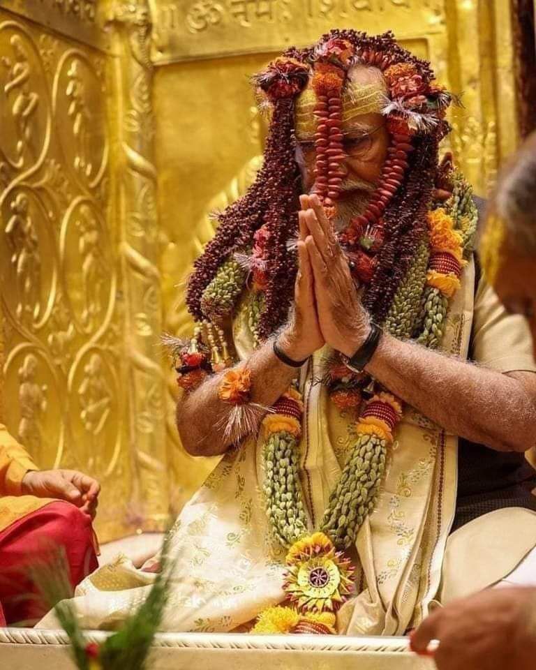 Who all agree? 🤣🤣🤣

Original                           Body double