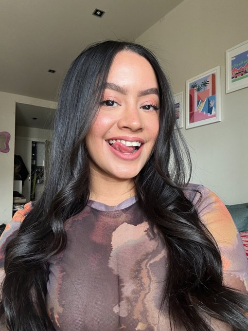 would you cum on my face? https://t.co/5oDapC9iiY