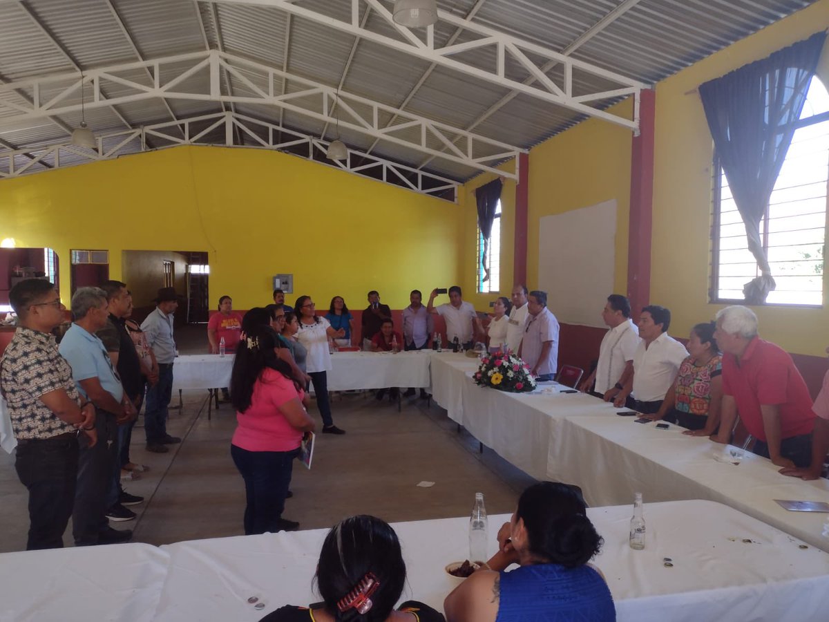 MgCorpus's tweet photo. En Santa Cruz Mixtepec en el cambio de representación comunal 80% mujeres. https://t.co/58DRFfWGRL