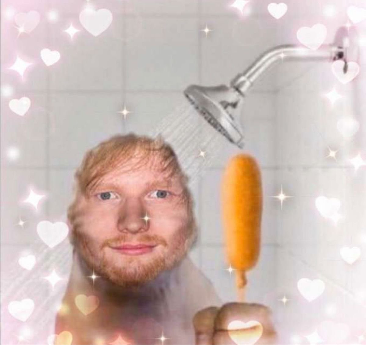 hola, durante el día soy ajax, tengo 24 años, desempleado (no) pero cuando cae la noche me convierto en ed sheeran, este es mi fijado y viene con face reveal incluido, fav y rt, gracias.