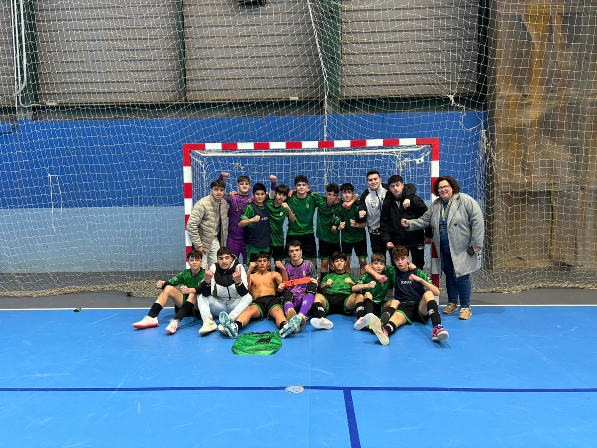 AntequeraDolmen's tweet photo. 🔝Este fin de semana lo terminamos de la mejor forma posible, con pleno de victorias en la competición💪

El Senior que ganó el Sábado por 3-0 ante el Deportivo Argentino

El Cadete B que ha ganado esta mañana el derbi por 5-2 ante el @AntequeraFSclub 

💚🖤 SOMOS DOLMEN🖤💚 https://t.co/U42mFH3XUe