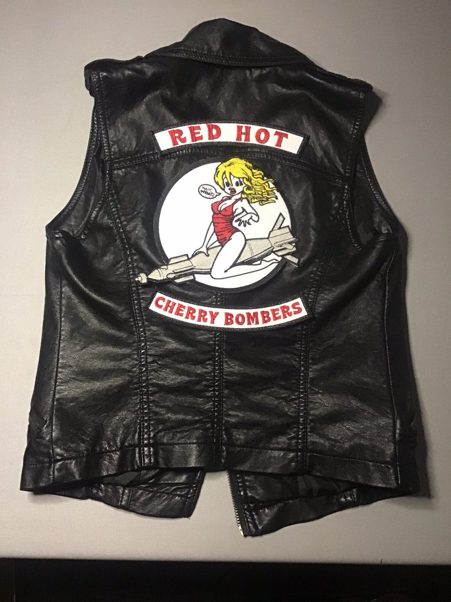 PsyIndustries's tweet photo. Cherry’s Jubilee Collection by Underground Comics Legend @LarryWelz. A PROJECT WE LOVE event!
https://t.co/fKbBIXsuWM
#cherrybylarrywelz #cherrycomics #DiscordiaPublishing https://t.co/gKNJBnH431