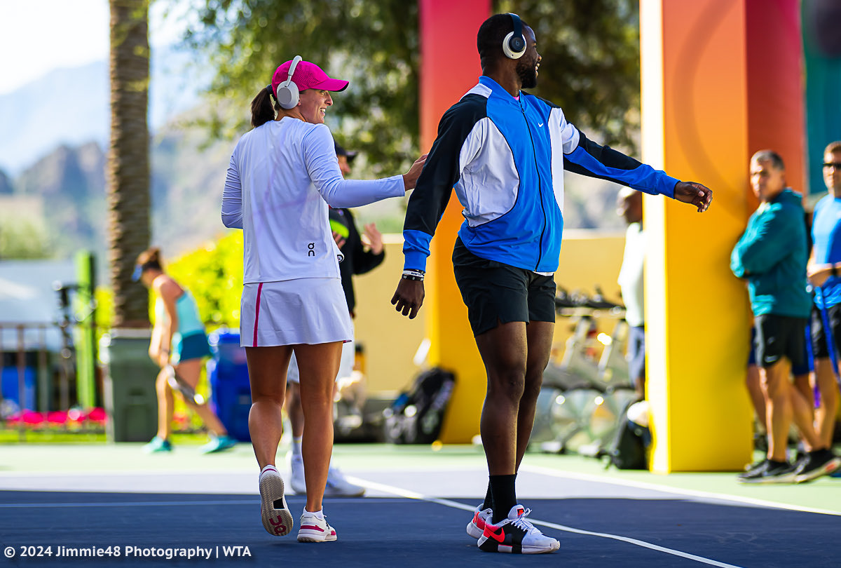 Tennis Paradise, where the stars come together! Like, literally.. Frances Tiafoe running into Iga during their warm-up drills 😅