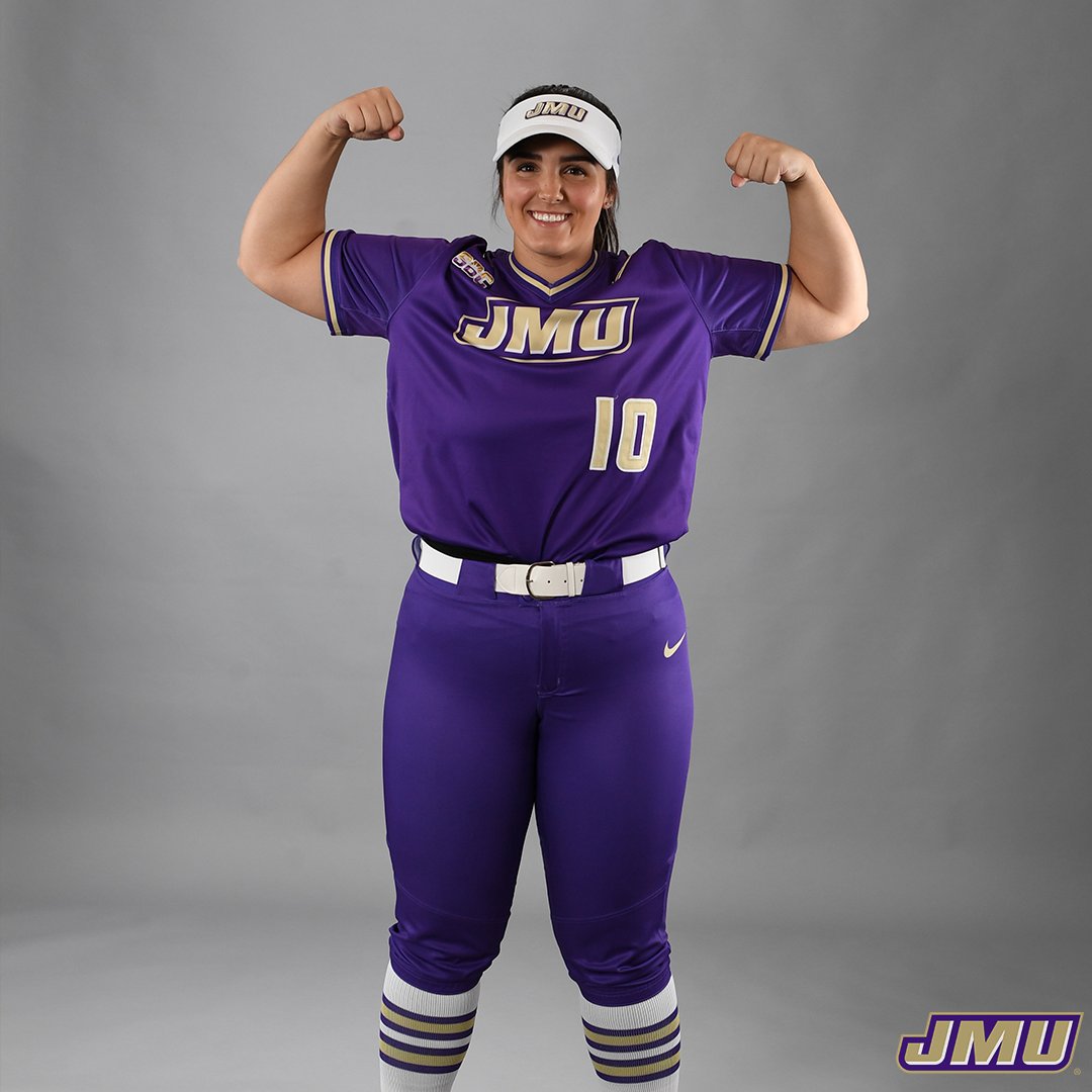 The first career home run for <a href="/carsensanders/">Carsen Sanders</a> 💪