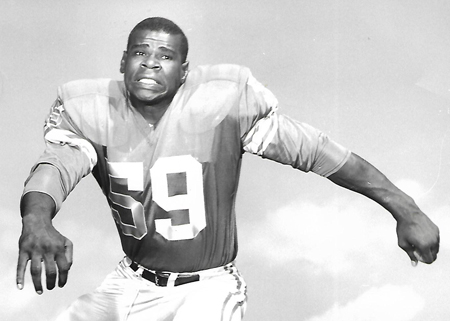 Orleans_Sports's tweet photo. Medina football great Ernie Clark passes away https://t.co/nzCuoBEiqV https://t.co/LJey4gIw4i