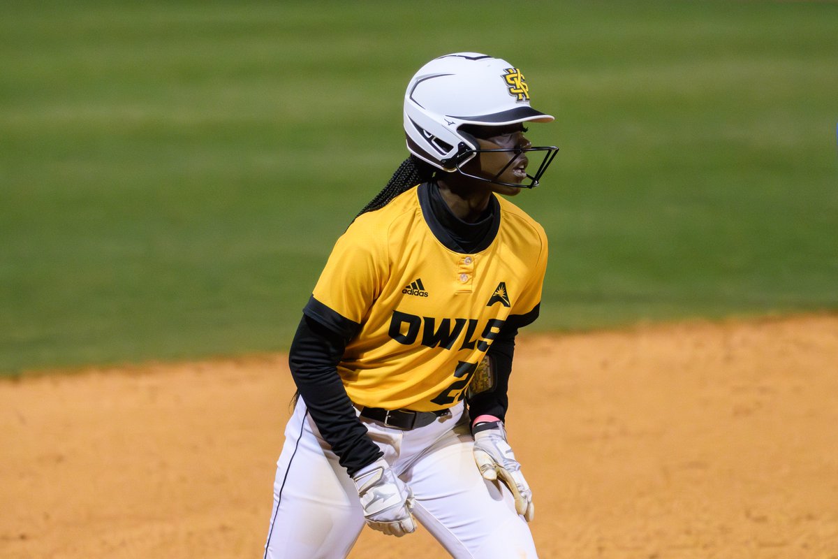 B7 | She does it again 😤😤

Ty Hardeman doubles to score Russo and we are not done yet folks 👀

#KSU: 2
SDSU: 3

#OneHeart | #HootyHoo🦉