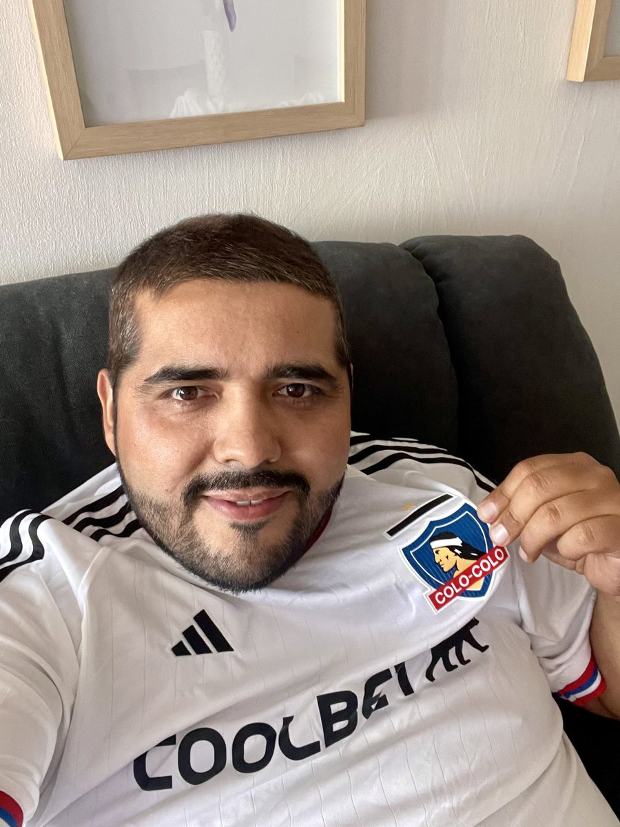 Raywolf7177's tweet photo. Clásico 195, pero clásico es ganarles #Superclasico195 @TNTSportsCL #ColoColo https://t.co/A8e5bAOK0d