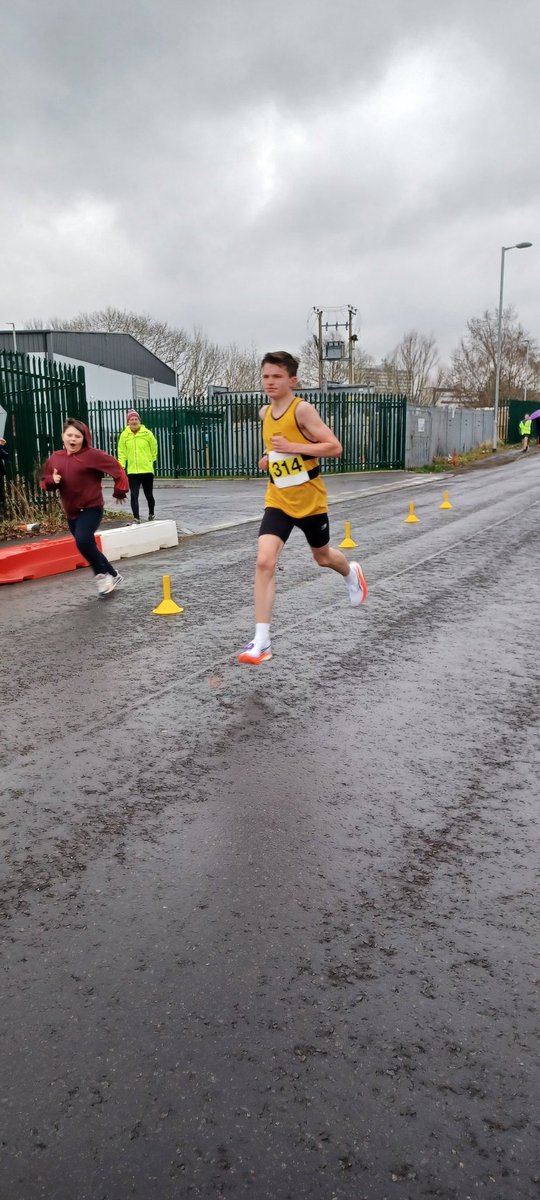 DGDdes's tweet photo. We welcomed around 250 runners of all ages and stages at our 10k and 3k races. Despite the weather there were plenty of smiles to accompany the miles. Well done to all who took part and to our team of volunteers. https://t.co/0X5sF3Rfu9