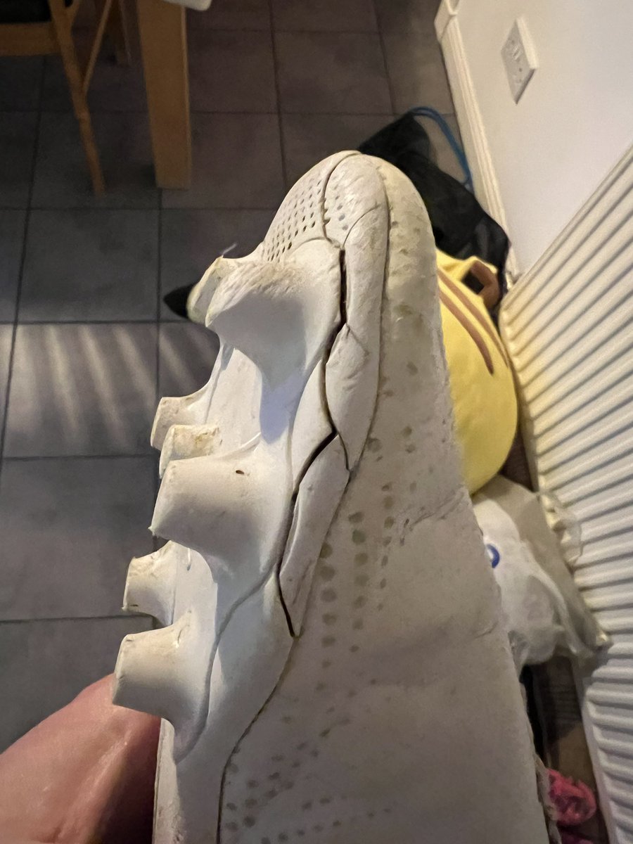 gduncan1607's tweet photo. @canterburyNZ got these boots in November for my sons birthday, surely shouldn’t be doing this?? That’s some crack on the boot!! Wet feet. He’s 7 so just uses them to train on a Saturday and practice in the garden. https://t.co/fAsVBfJIm5