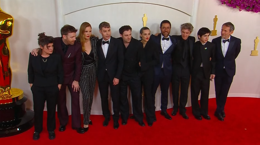 CINEMA505's tweet image. A equipe de Anatomia de uma Queda no red carpet do #Oscars