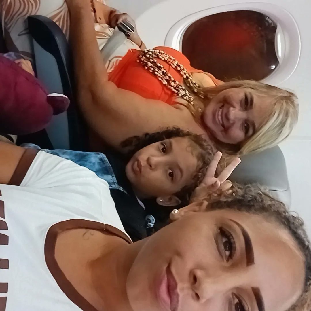 KamilaCardozo8's tweet photo. Mais uma viajem d sucesso #tirando as férias em #Fortaleza https://t.co/ILV1QOs0E4