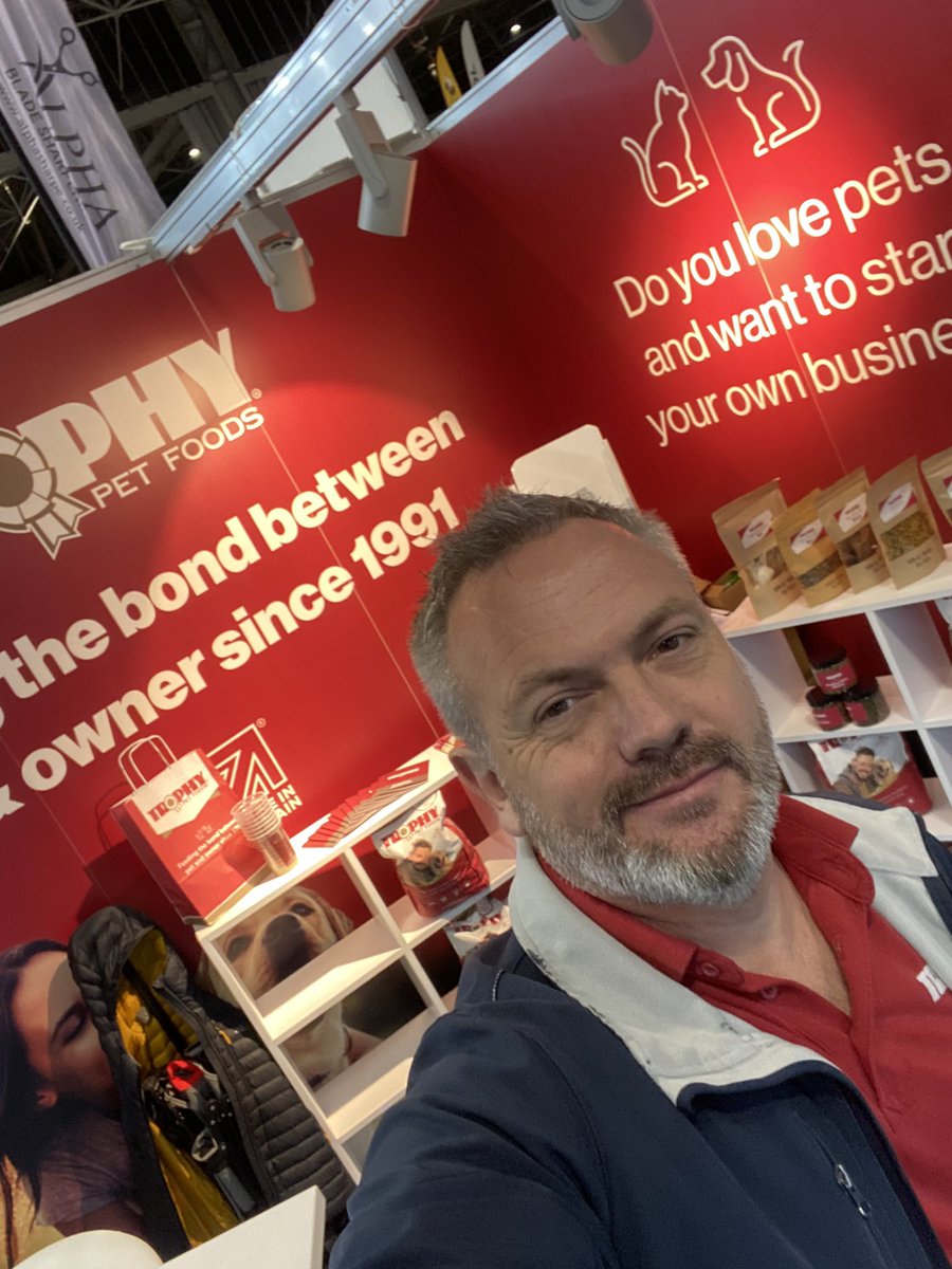Great day at #crufts today. Lovely to meet lots of new <a href="/TrophyPet/">Trophy Pet Foods</a> Food customers. Also got to meet some lovely #dogbreeds as well #Crufts2024 #dog #petfood #britsihmade #homedelivery
