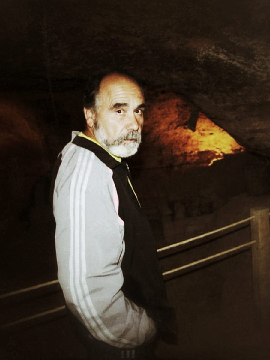 Ayto_SEG's tweet photo. Hoy es un día muy triste y un duro momento para todas las personas de nuestro municipio.
Nos ha dejado Alberto Carrasco Miranda.
Descansa en paz querido amigo. https://t.co/S3WUEwyn6H