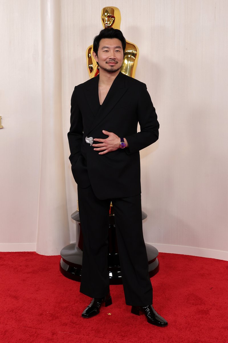 Simu Liu has arrived at the #Oscars