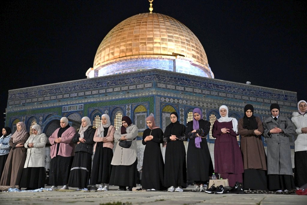 Ramadan Evening Prayers took place outside Al Aqsa Mosque tonight as Israeli Forces prevented Muslims from praying in the Mosque.