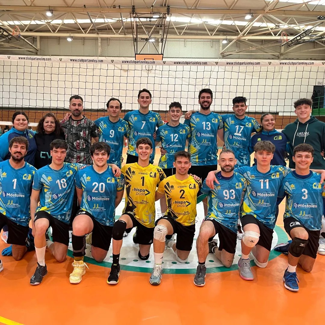deportesmost's tweet photo. @cvmostoles 

Partidazo del equipo senior ante un potentisimo Parla, logrando remontar un 2-0 para terminar en 2-3 y 13-15 en el tie break. https://t.co/jsPWiH7CPi