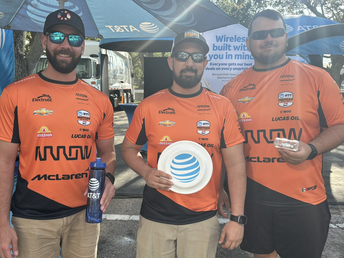 thecraigeddy's tweet photo. 🏁Final Day at the St. Pete Grand Prix!The winner is…EVERY racing team, business, healthcare professional, first responder, current customer 💙and everyone in between that our experts educated on our solutions. Many new customers experiencing our blazing fast speeds! 🏎️💨🏁 https://t.co/It51SysA2k