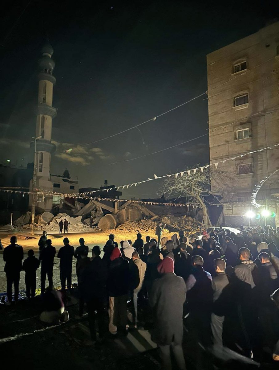 Taraweeh prayers in Gaza. No mosque, just the ruins of it. You cant break a people this resilient 🤍